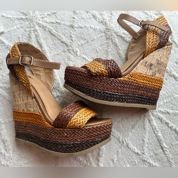 Colorful Cork Braided Mossimo wedges - Picture 2 of 9